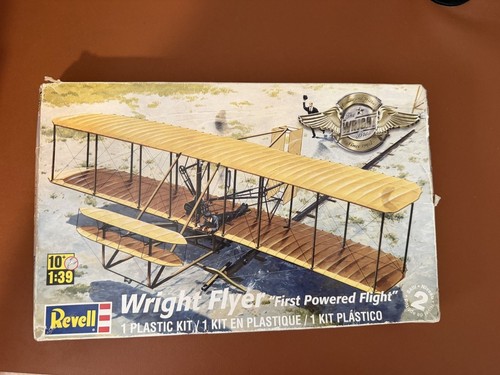 Revell model wright flyer - model,